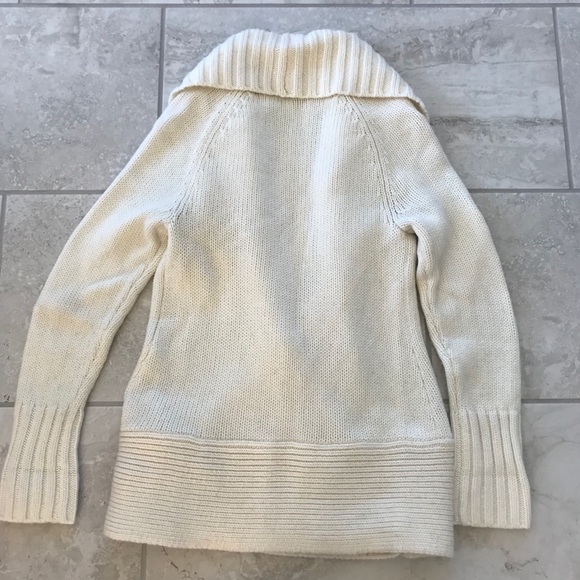 Moda International oversized sweater. - Picture 2 of 4